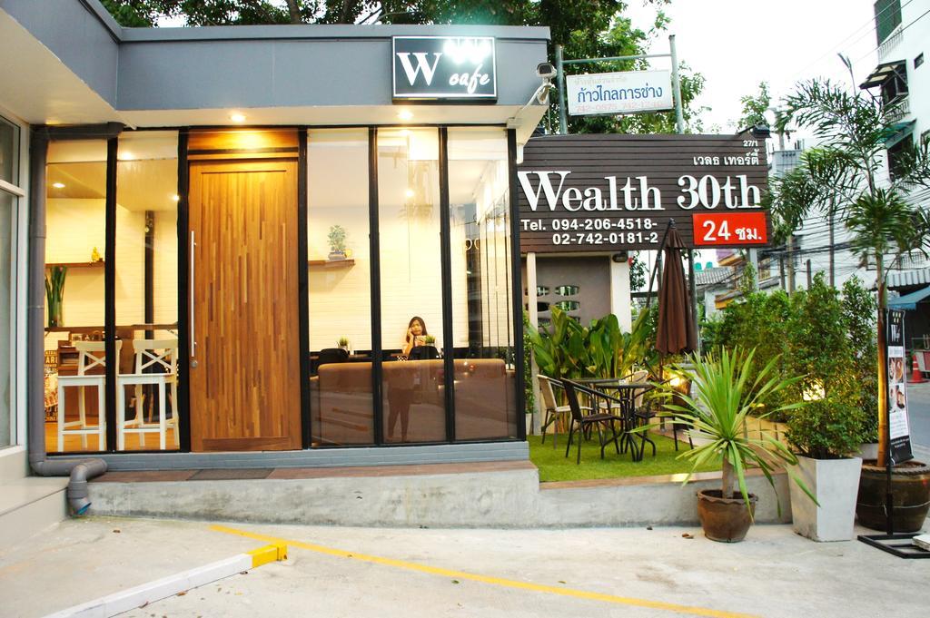 Wealth 30Th Otel Bangkok Dış mekan fotoğraf