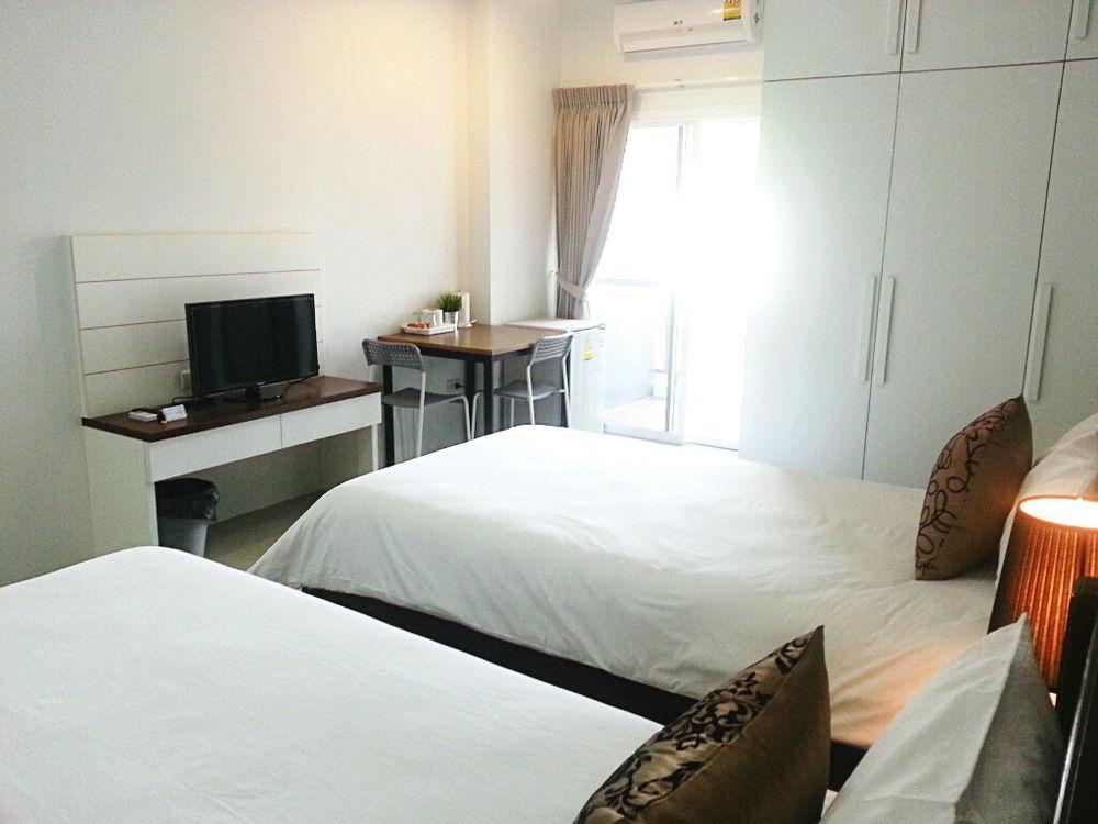 Wealth 30Th Otel Bangkok Dış mekan fotoğraf